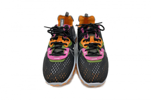 スニーカーのNIKE adidas