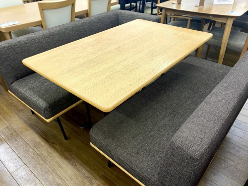 生活家具のダイニングセット