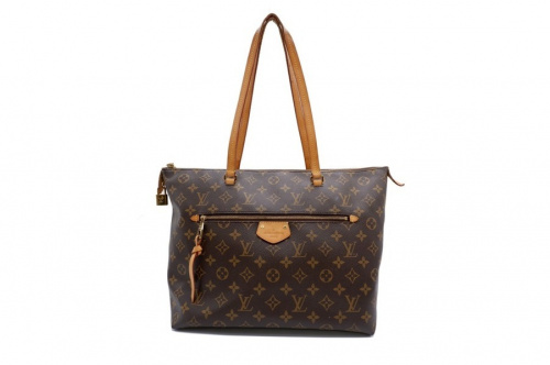 LOUIS VUITTON　のルイヴィトン