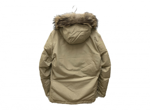 アークティックパーカーのWOOLRICH