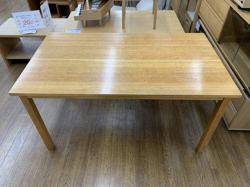 ダイニングセットのベンチダイニング