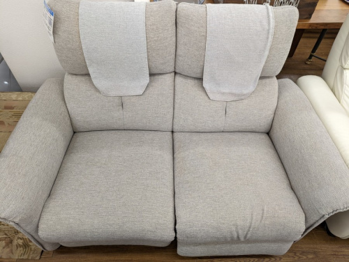 ソファーの電動リクライニグソファ