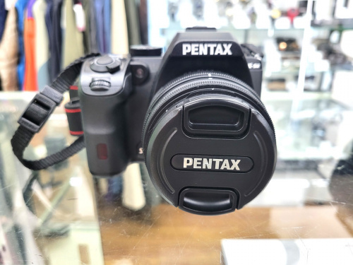 一眼レフカメラのK-S2