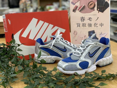 メンズファッションのスニーカー