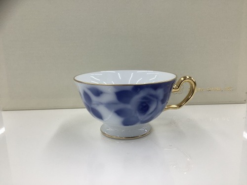 大倉陶園のカップ＆ソーサー