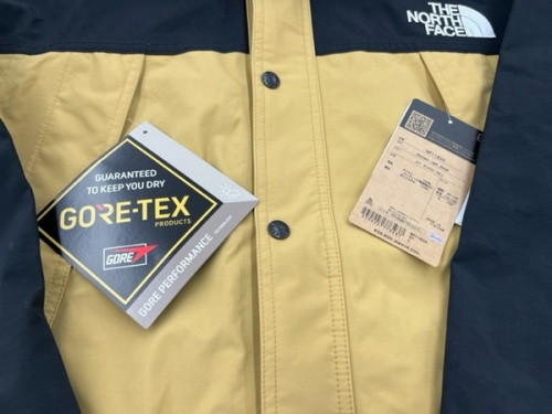 マウンテンライトジャケットのTHE NORTH FACE