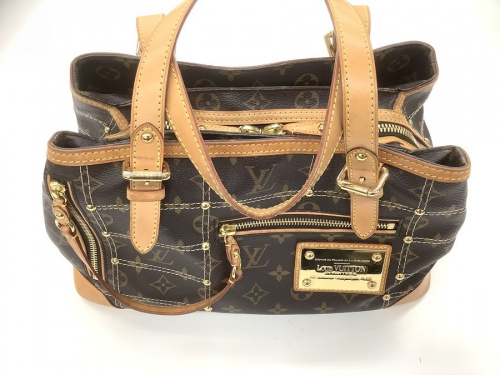 バッグのLOUIS VUITTON