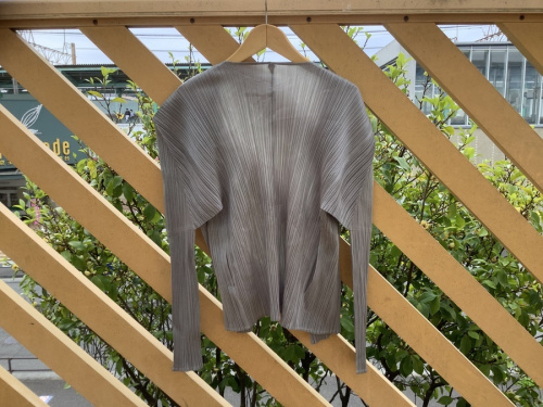 PLEATS PLEASEのプリーツプリーズ