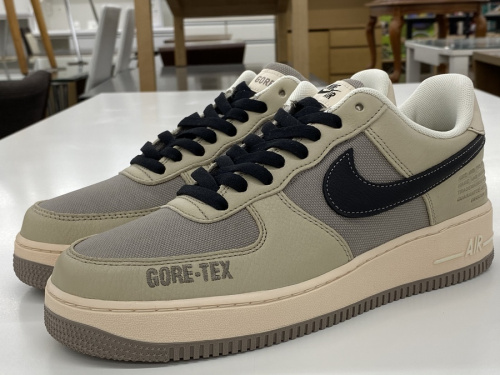 スニーカーのAIRFORCE1