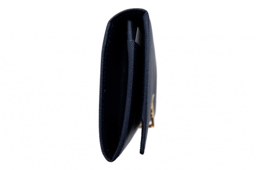 長財布のSalvatore Ferragamo