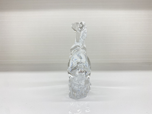 クリスタルフィギュア