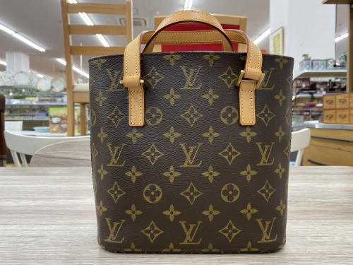 LOUIS VUITTONのモノグラム