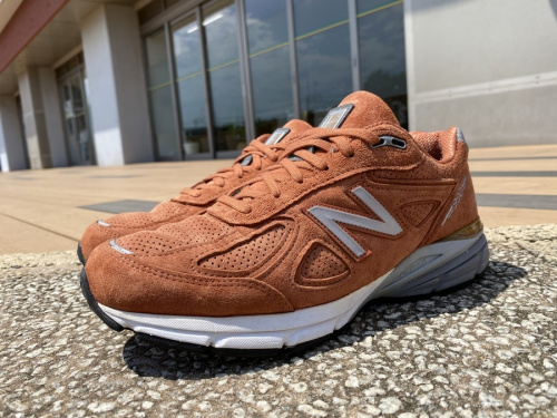 スニーカーのNEW BALANCE