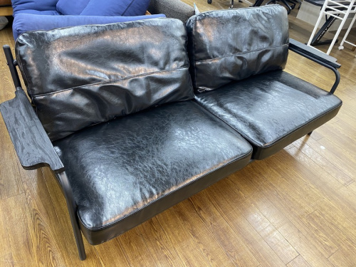 家具のソファ