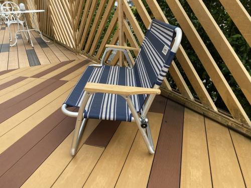 アウトドアチェアのリラックスフォールディングベンチ