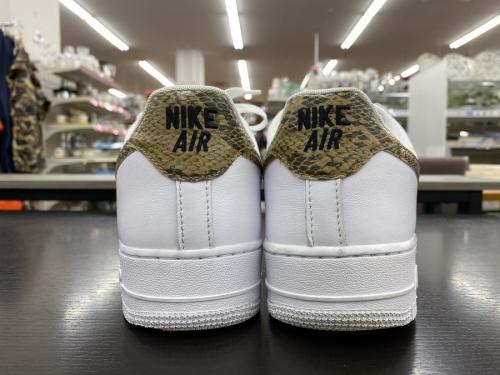 AIR FORCE 1のSNAKE SKIN