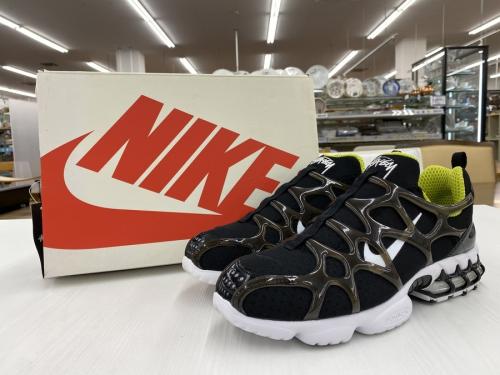 スニーカーのNIKE