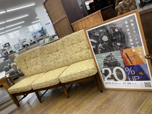 家具のソファ