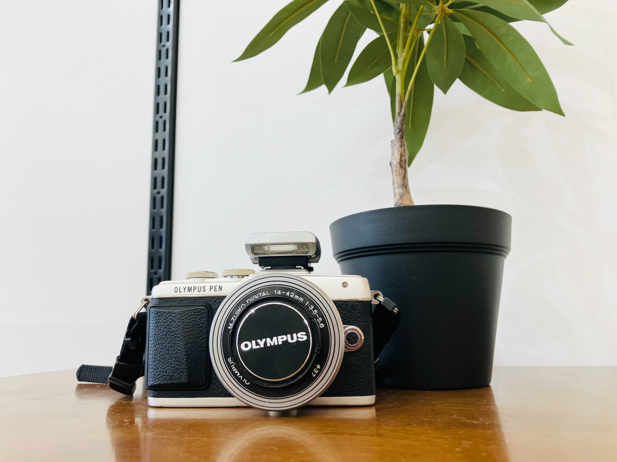 ジャンク品　OLYMPUS ミラーレス一眼カメラ OLYMPUS（オリンパス）のミラーレス一眼カメラが買取入荷しま