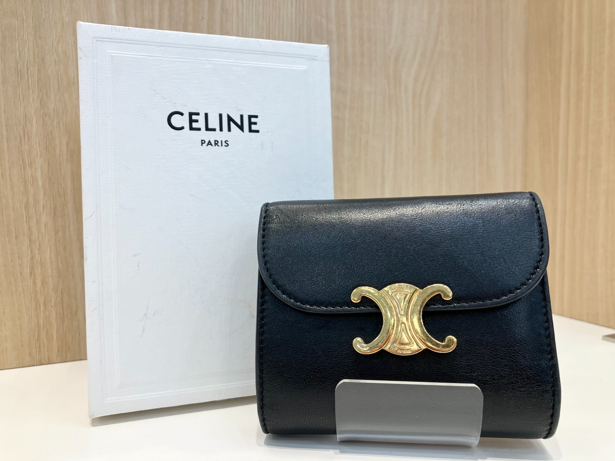 【売約済み】セリーヌ トリオンフ スモール フラップウォレット CELINE スモール トリオンフ フラップウォレット (CELINE