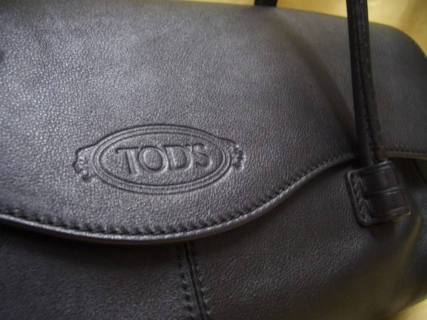 【TOD'S（トッズ）】綺麗な状態のカーフ素材を活かしたトッズのショルダーバッグ、コーニッシュ・ミディアムを買取入荷致しました!! [2012
