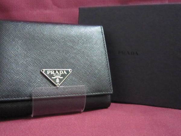 s1532 PRADA ブラック 三つ折り財布 M176A プラダ s1532 PRADA ブラック 三つ折り財布 M176A プラダ - メルカリ