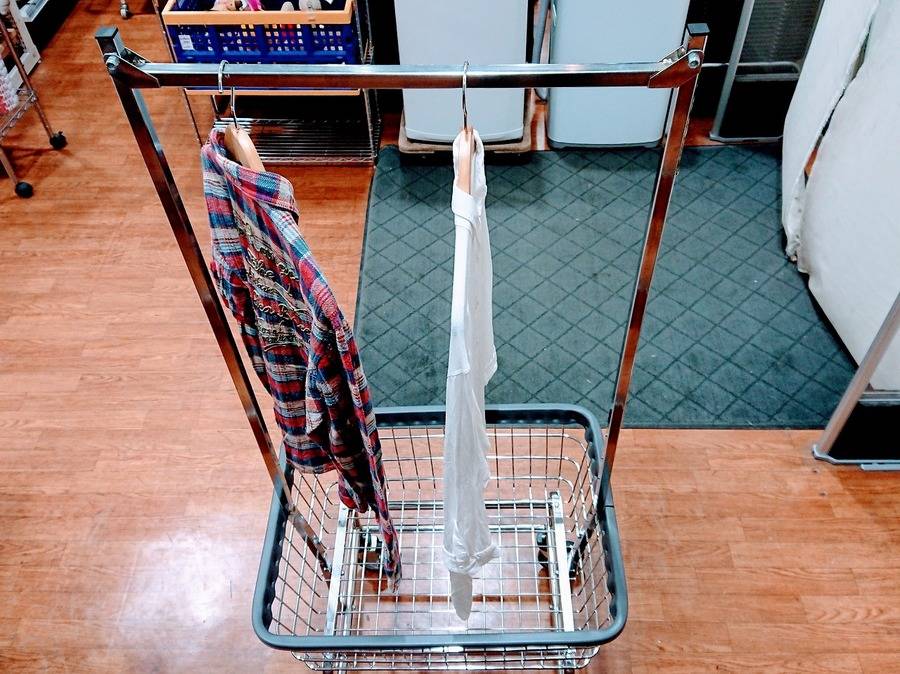 R&B　Wire Products　ランドリーカートダブルボール　スチール製【トレファク上福岡】 R&B Wire Products (ﾜｲﾔｰﾌﾟﾛﾀﾞｸﾂ) ランドリーカート入荷！【上福岡店