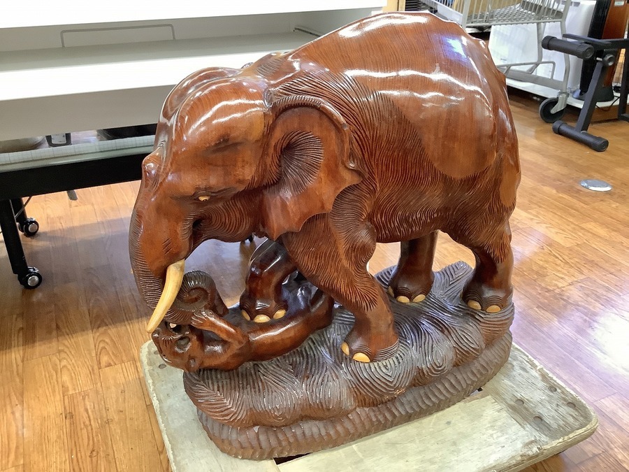 木彫りの象』の置物をご紹介します!!【武蔵村山店】｜2020年08月20日