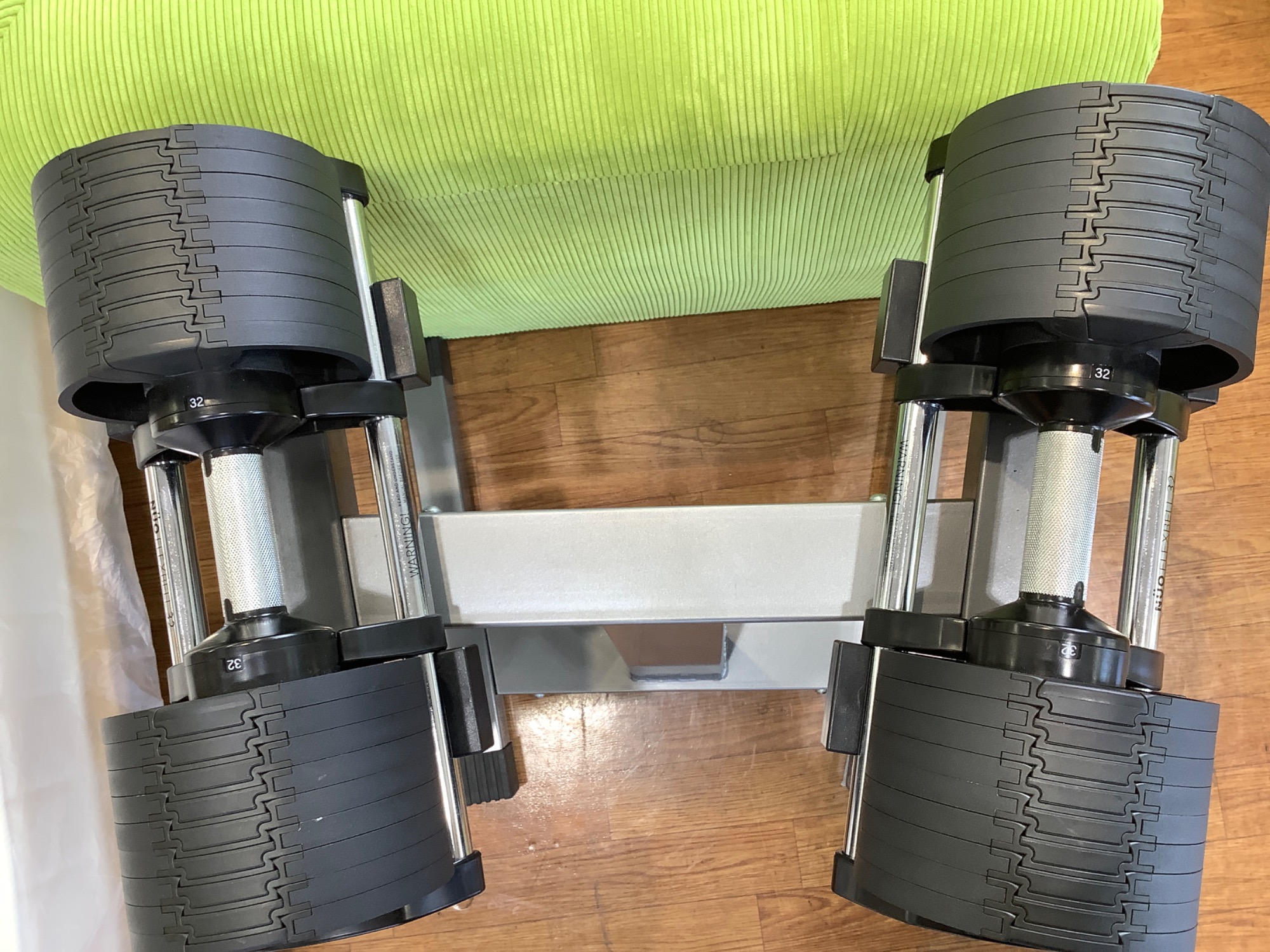 NUO FLEXBELL32よりダンベルセットの入荷です☆｜2023年04月17日