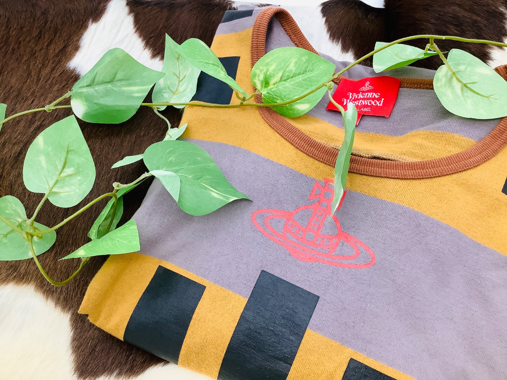 Vivienne Westwood RED LABEL】可愛い変形スウェットのご紹介です