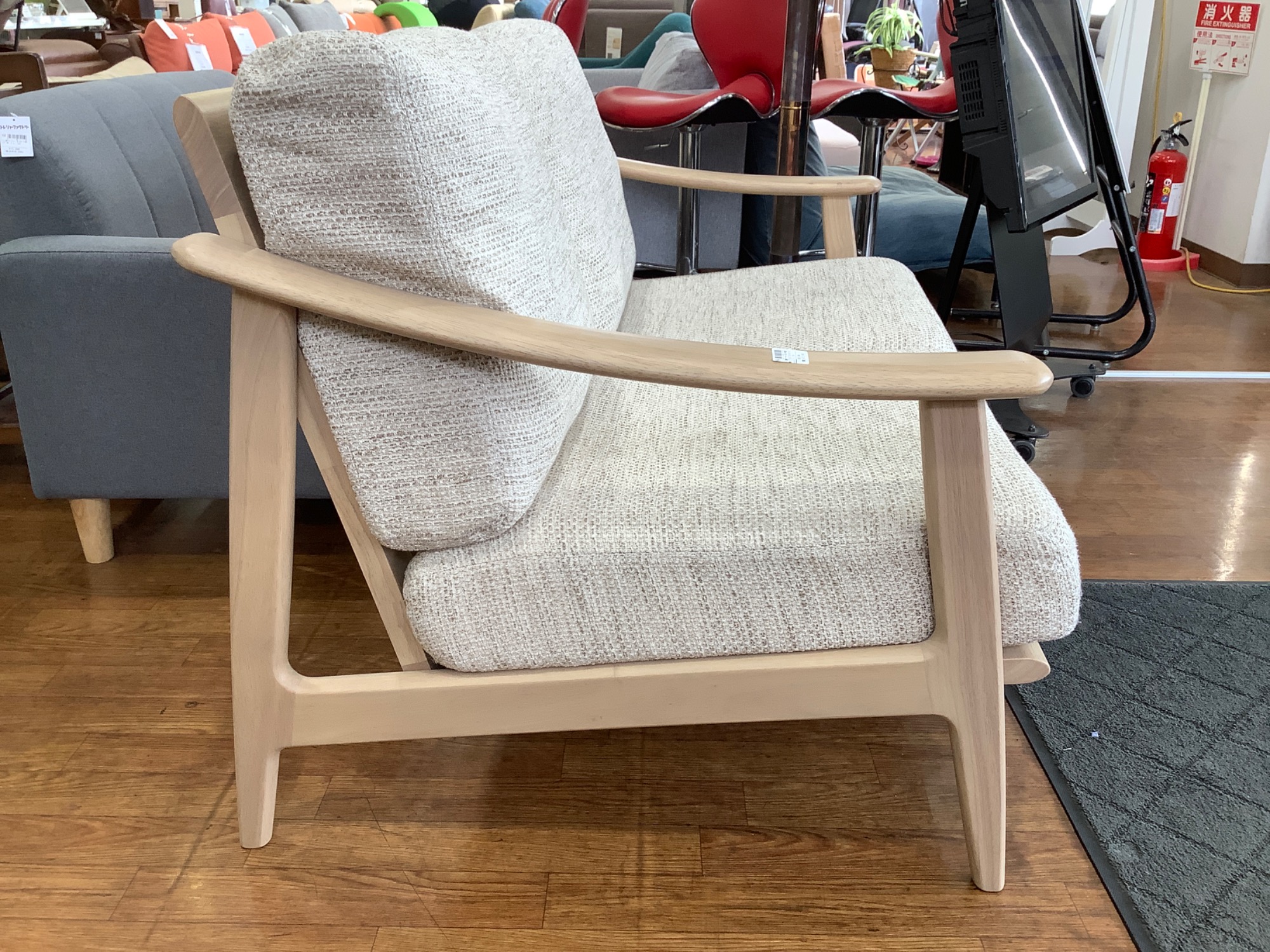 シギヤマ家具】オシャレで座り心地バツグンな二人掛けソファはこちら