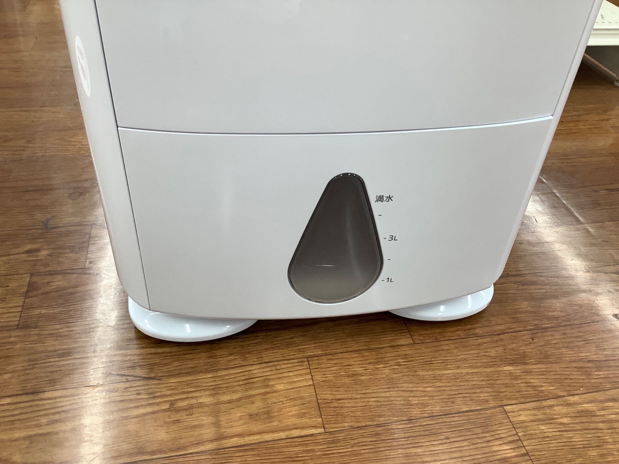 MITSUBISHIよりコンプレッサー式衣類乾燥除湿機が入荷致しました 