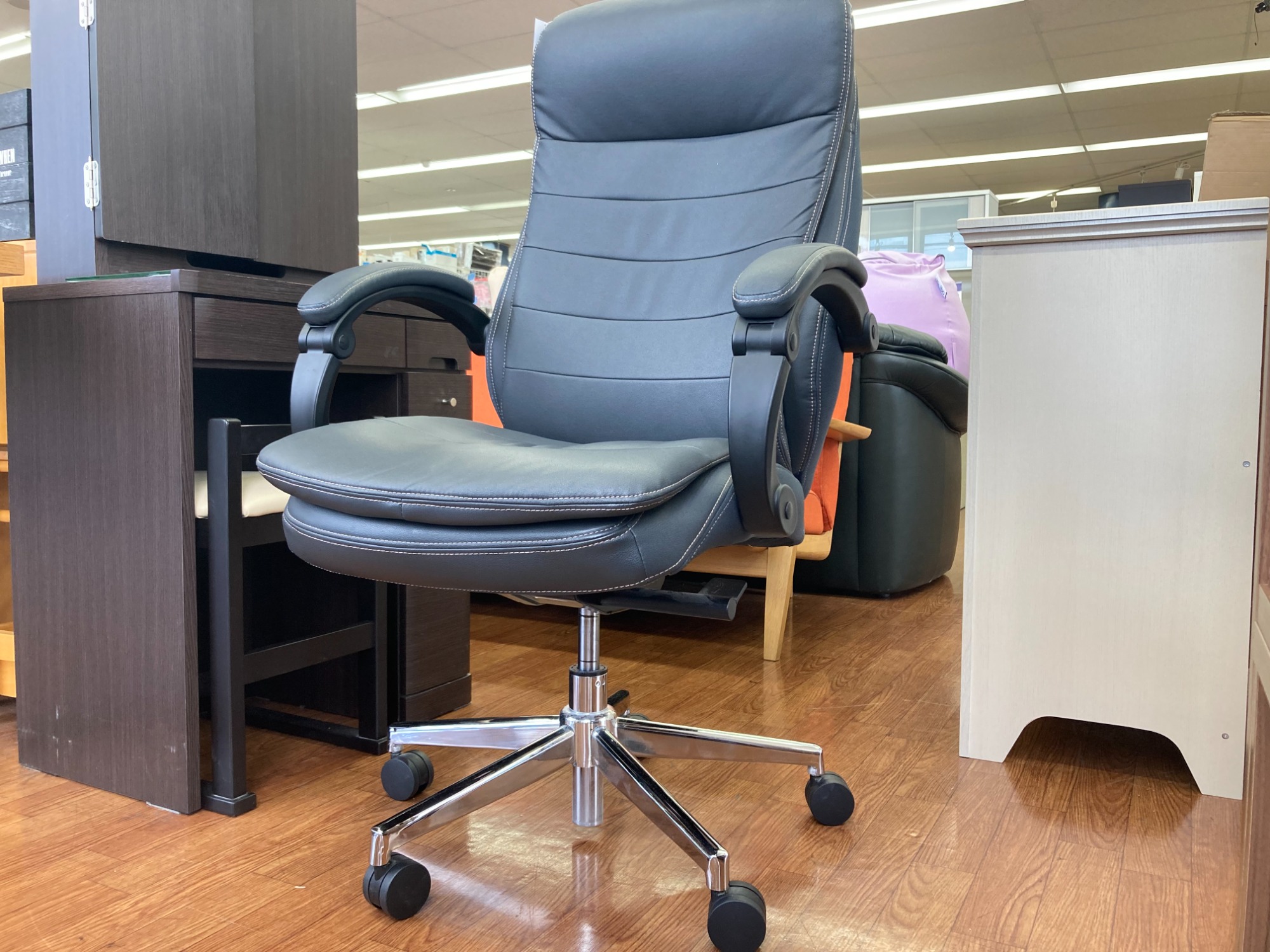 ニトリよりワークチェアが入荷致しました！！｜2024年05月25日