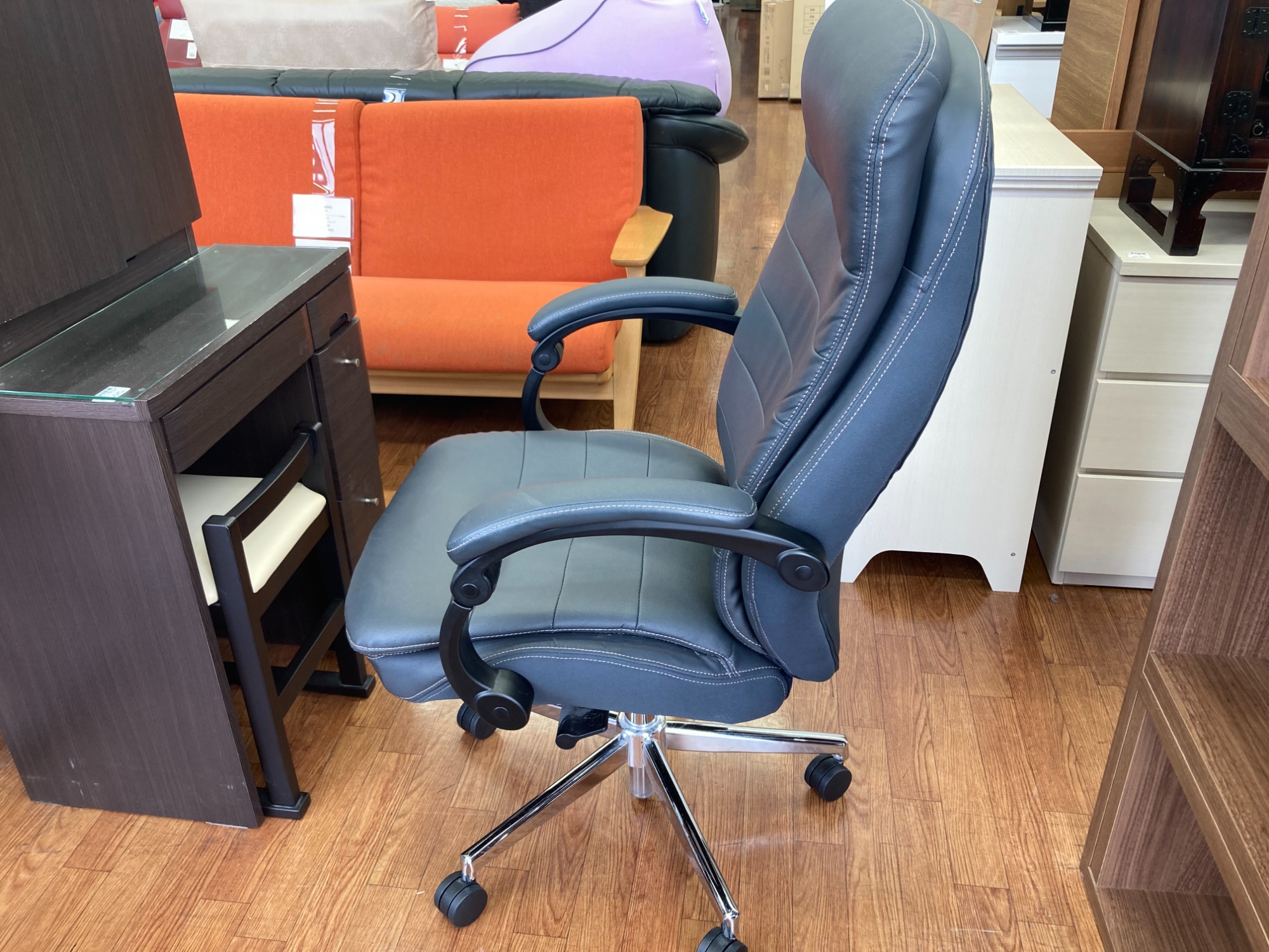 ニトリよりワークチェアが入荷致しました！！｜2024年05月25日