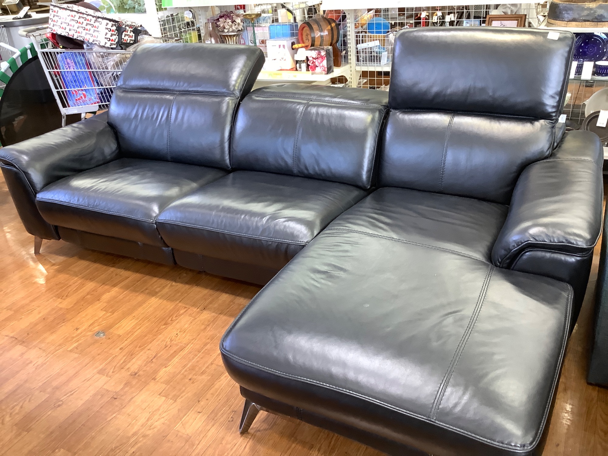 【R】Domicil ドミシール 本革レザーソファ スペースエイジデザイン 買取】IDC大塚家具 高級ブランドDomicil(ドミシール) 本革
