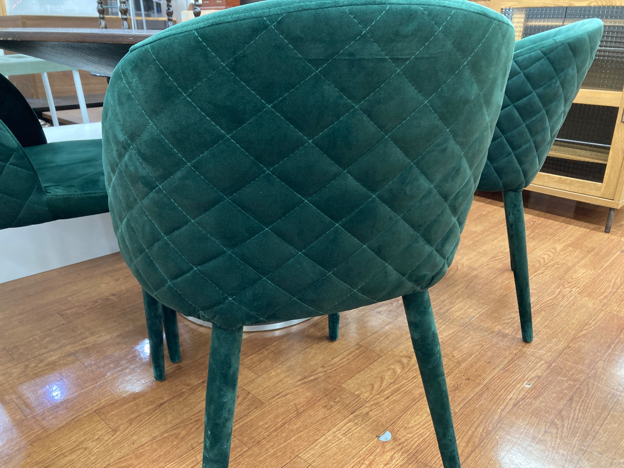 高級感のあるダイニング5点セットのご紹介です！｜2025年10月08日