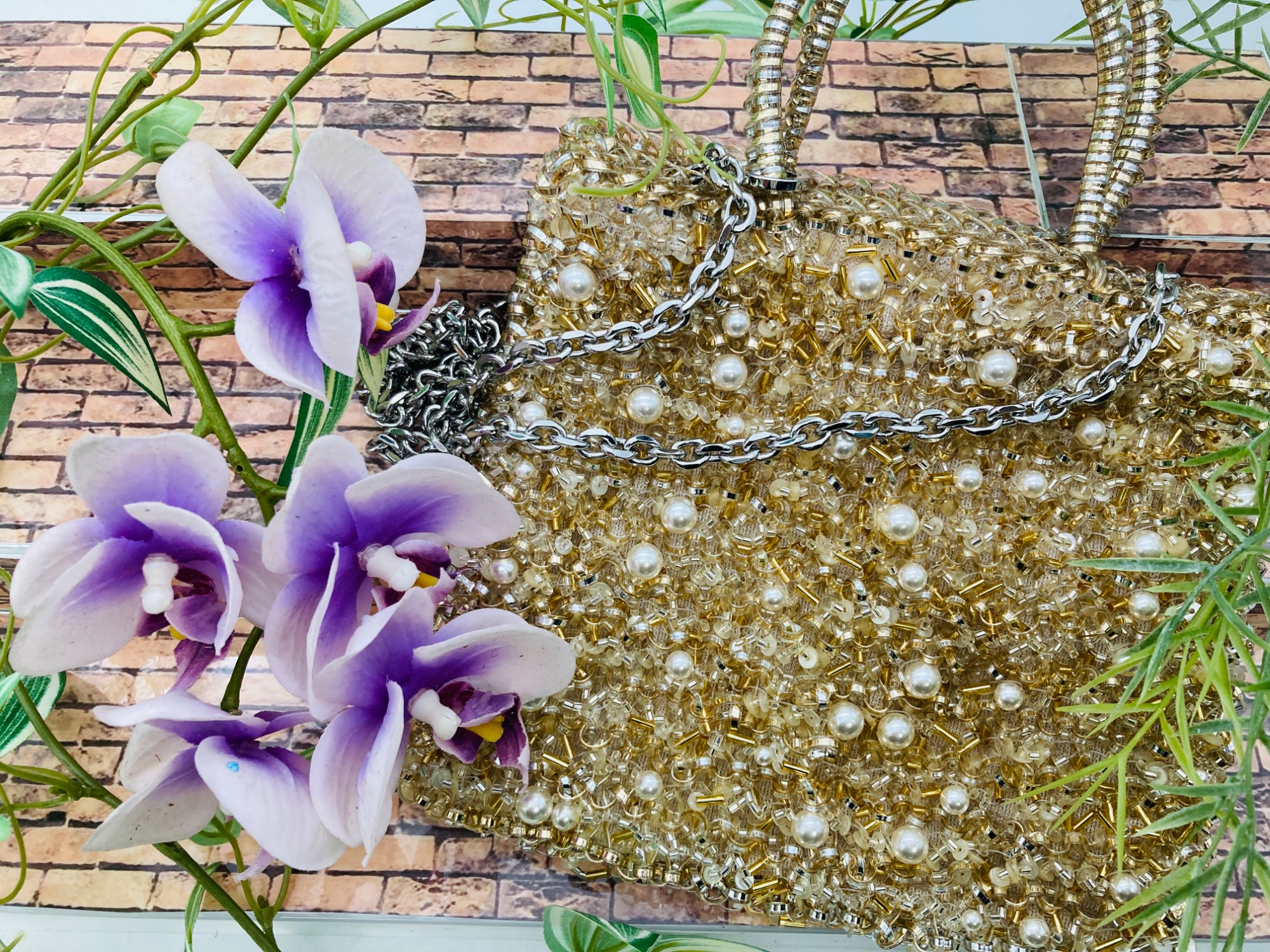 【新品未使用】ANTEPRIMA♡シャンパンゴールド ANTEPRIMAより身につければ可愛さUP！シャンパンゴールドのワイヤー