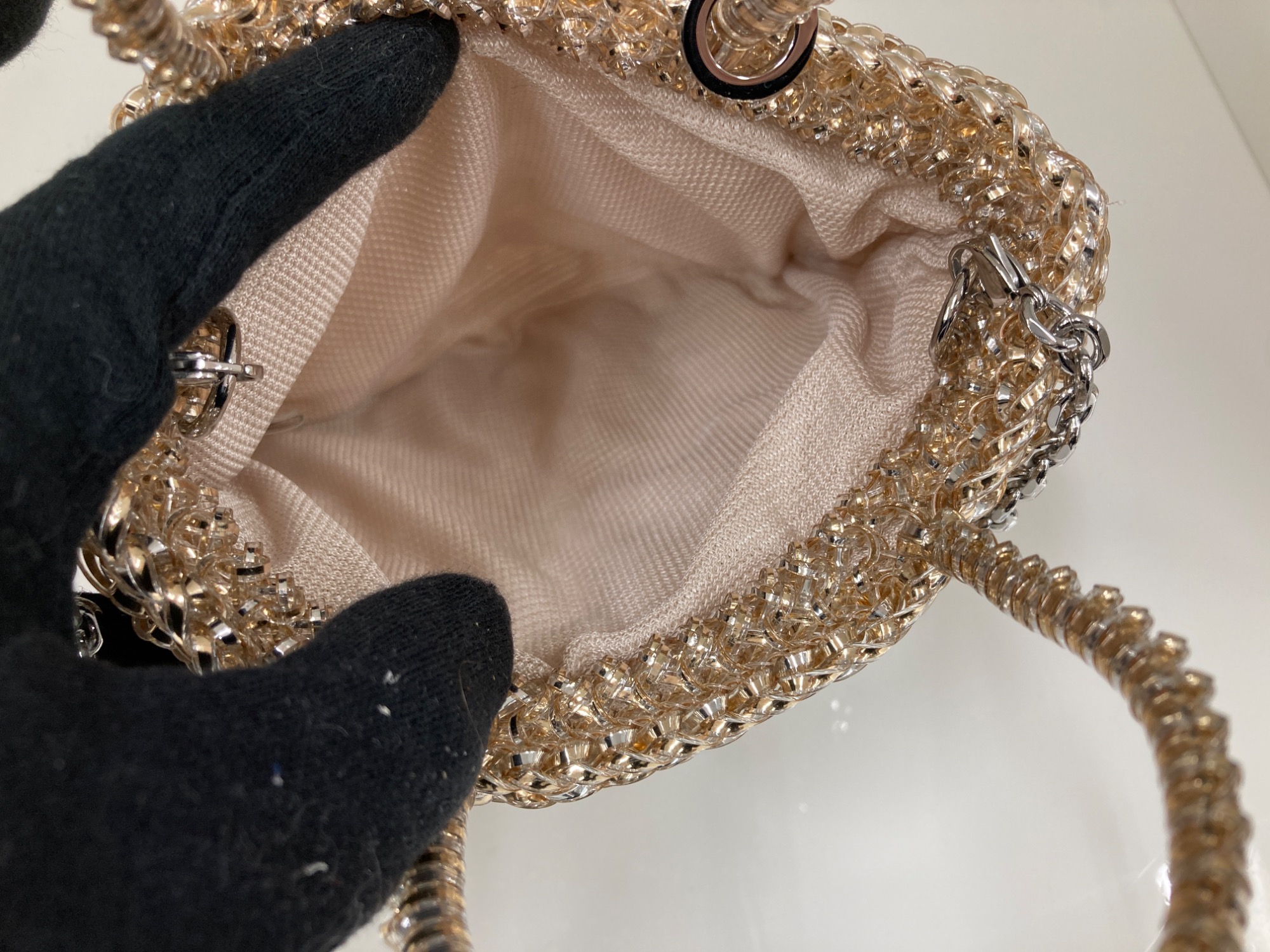 ANTEPRIMAより身につければ可愛さUP！シャンパンゴールドのワイヤー