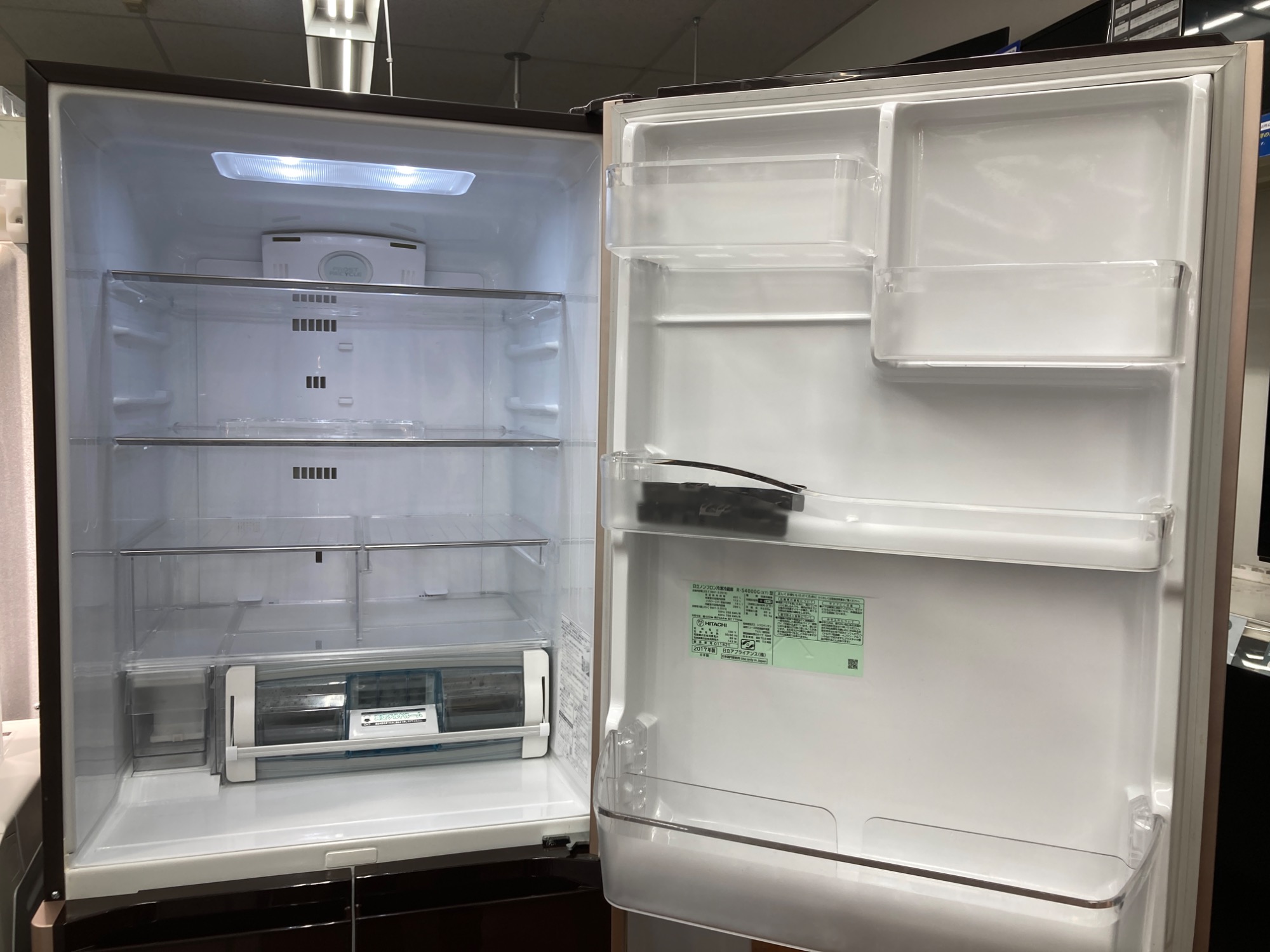 HITACHI】大家族向け！スリムな5ドア冷蔵庫のご紹介です！｜2025年12月