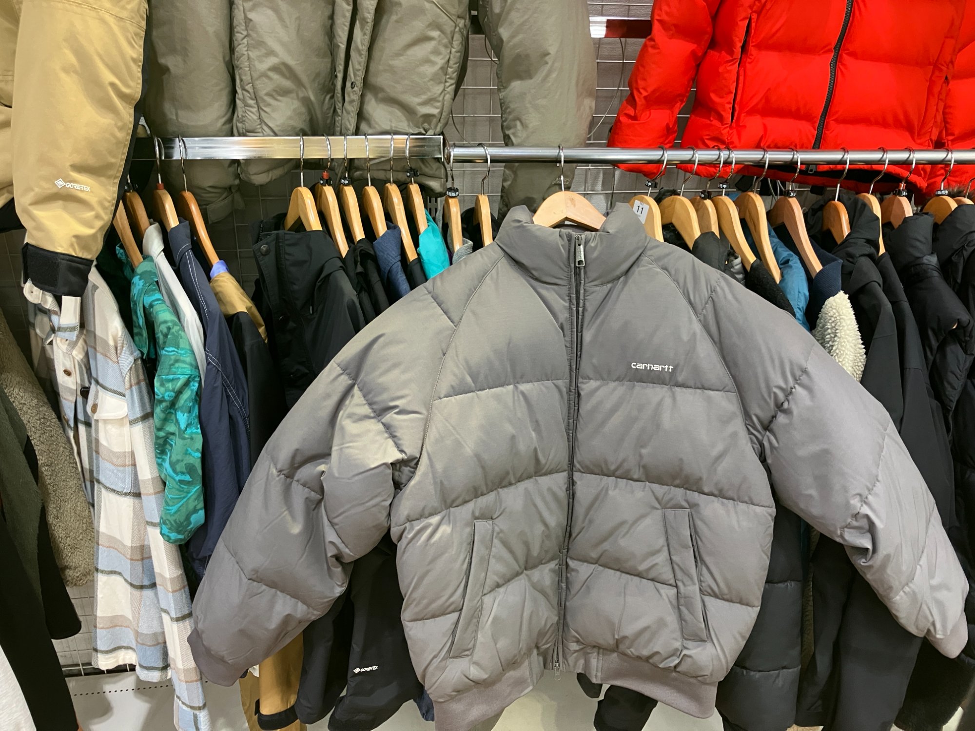 9月はブランド20選買取20％UPキャンペーン中！】CARHARTT WIP ダウン