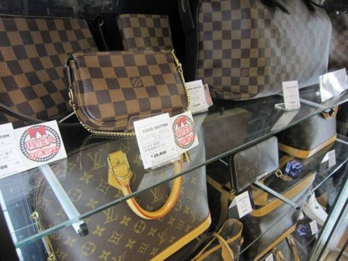 ルイヴィトン（LOUIS VUITTON）