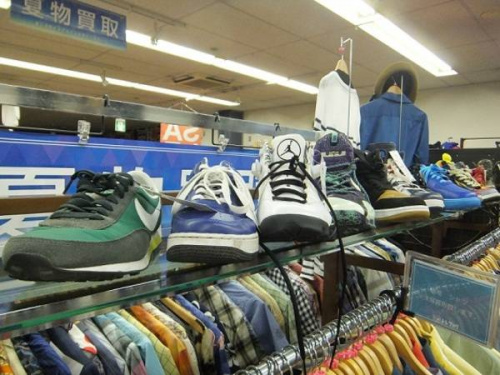 adidas originalsのWhite Mountaineering