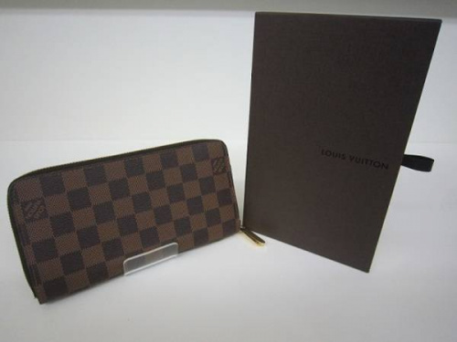 ブランド・ラグジュアリーの財布