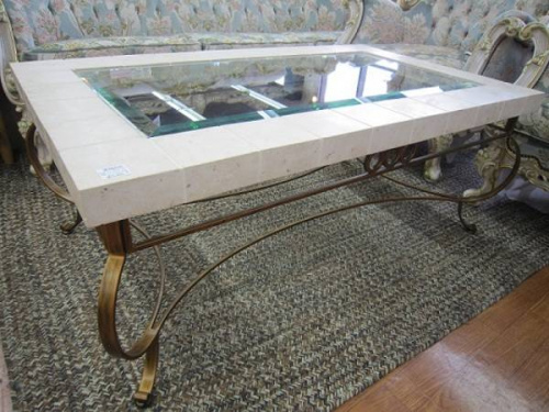 家具・インテリアのテーブル