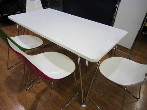 ダイニングセットのcalligaris
