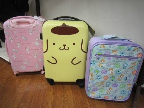 キャリーバッグのサンリオ