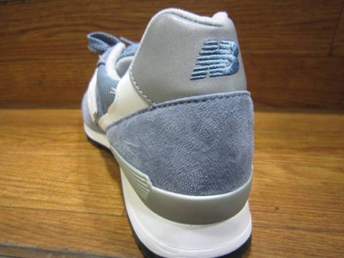 ニューバランス