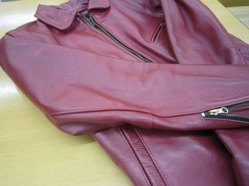 ライダースジャケットのVANSON