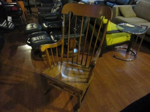 家具・インテリアのロッキングチェア