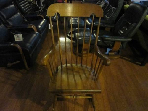 ロッキングチェアの飛騨産業